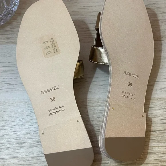 💯 Authentic Hermes “H" cut-out. *Metallic Leather *Dore-Rose golden color